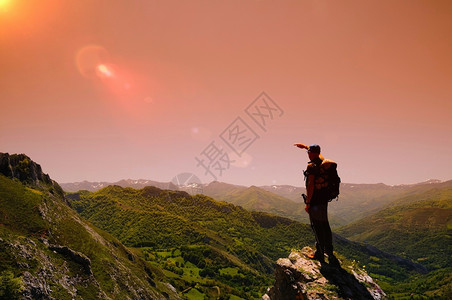 人日晨在山上阿斯图里在斯班上图片