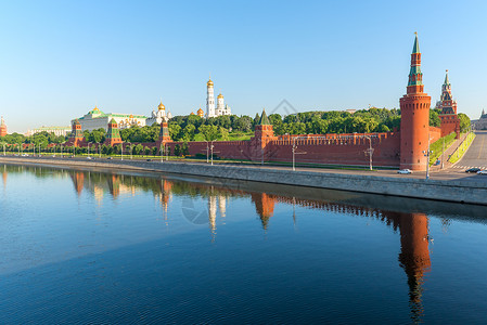 Moskva河和Moscwkremlin清晨图片