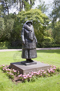 古特赫镇乌勒支的王后维赫米纳雕像图片
