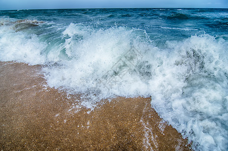 海景浪和沙滩风景图片