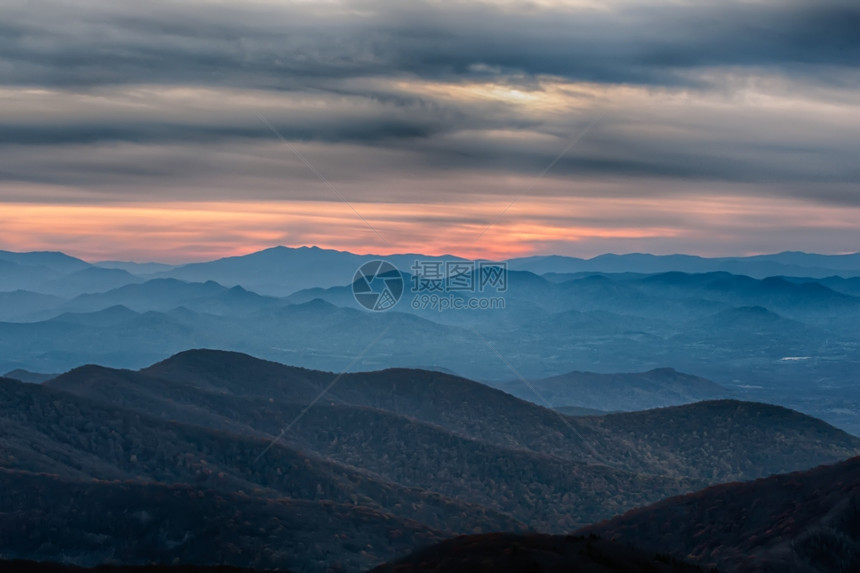 公园日落风景山脉图片