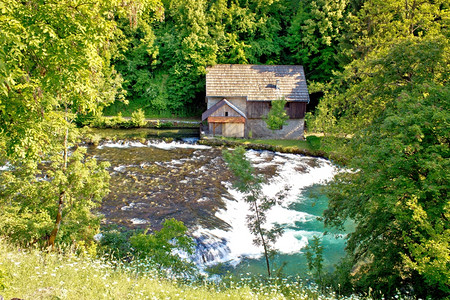 Slunjcia河上的老木头磨坊Slunjcroati图片