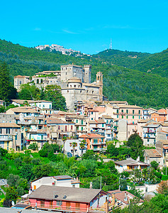 山区传统的意大利城镇图片