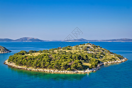 Croati群岛kornati群岛公园中的小岛屿高清图片