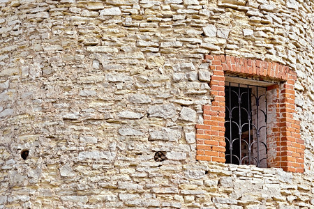 塔据点Elabug堡的窗户和墙壁位于俄罗斯塔坦建造时间不晚于12世纪图片