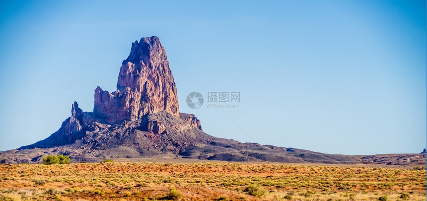 卡延塔阿里索纳以北的纪念碑谷地卡延塔阿里索纳山峰图片