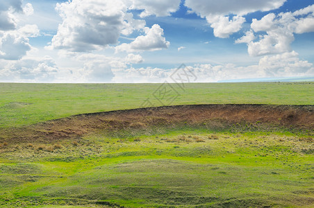 农田的滑坡和土壤侵蚀背景图片
