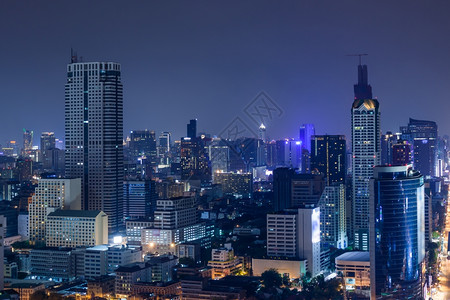 Bangko全市夜景鸟瞰图图片