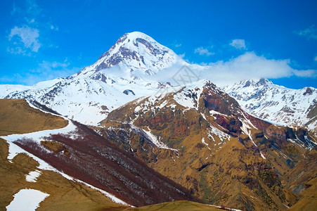 kazbe是地峡第三高的山峰图片