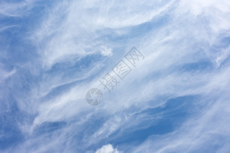 蓝色天空和白云图片