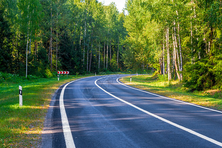 夏天的公路图片