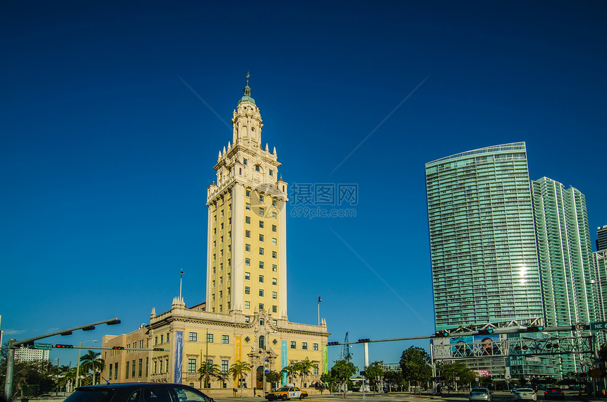 佛罗里达市的天线和街道图片