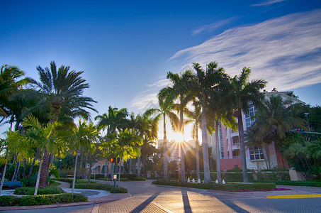 在阳光明媚的一天米阿佛罗里达海滩场景图片