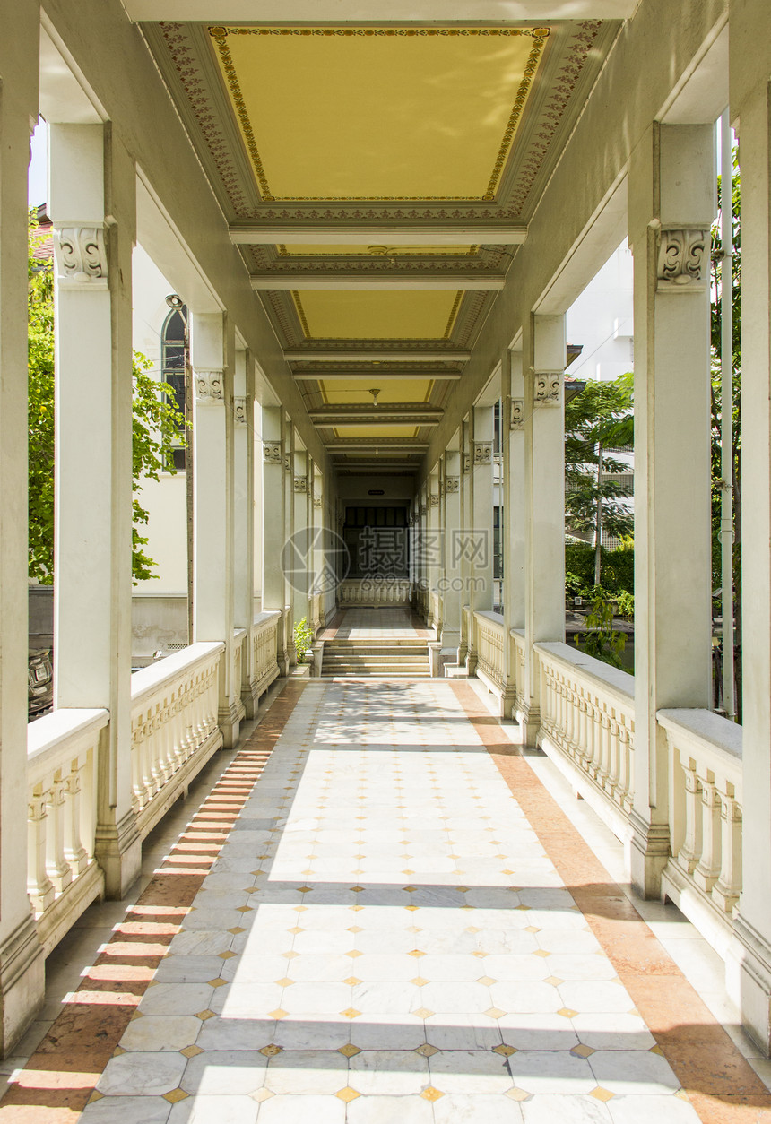 欧洲风格的雅泰皇宫建筑走廊图片