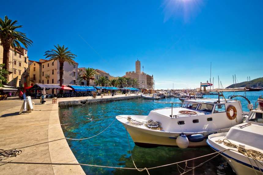 地中海城市科米萨岛屿达马提亚croati图片