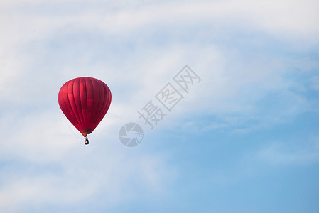 红色的热气球图片