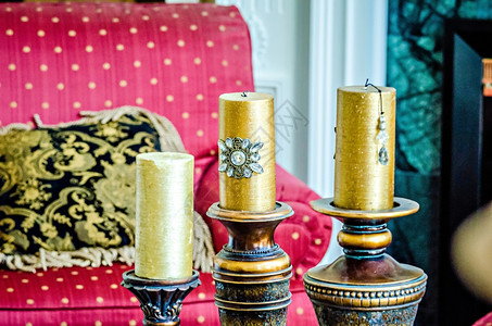 豪华蜡烛装饰家庭内部图片