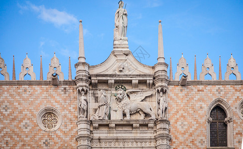 维尼斯最有名的标志雕塑Palzoduale背景图片