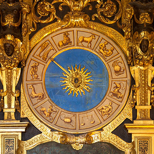 雪松意大利文详细描述钟的天文在巴拉佐杜格尔背景