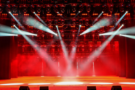 明亮的音乐舞台没有人红灯和舞台雾背景图片