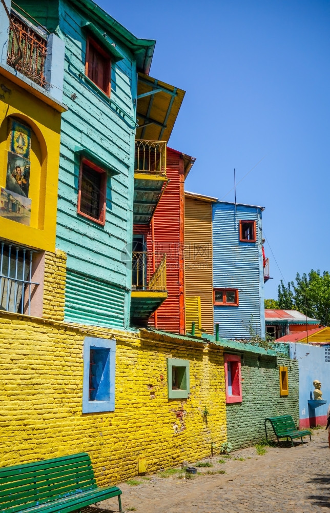 在卡米尼托布埃诺斯空气阿根廷的多彩房屋图片