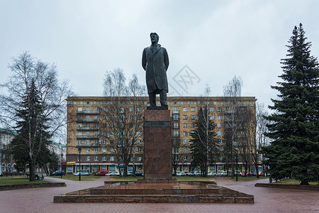 俄国革命领袖卡利农的纪念碑背景图片