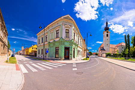 科普里维尼察镇古老的街头景点克罗提亚的多洛维纳地区高清图片