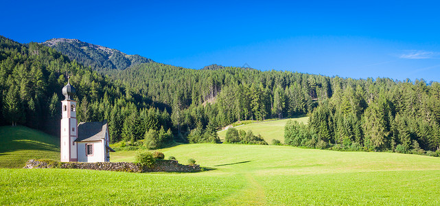 乔瓦尼圣约汉教堂塔马达莱纳ValdifunesdolmitesIaly背景