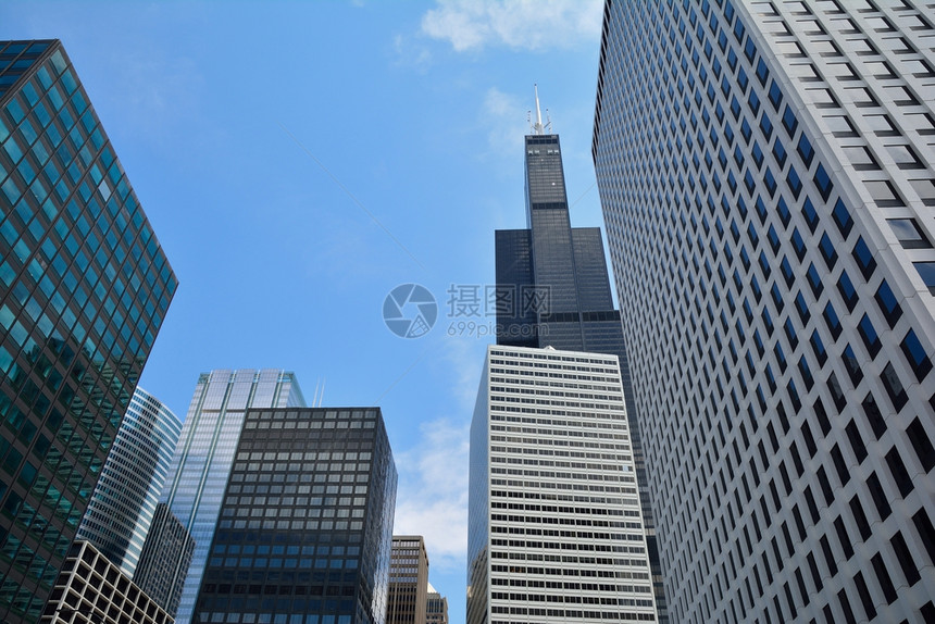 现代摩天大楼的细节在芝加哥伊利诺斯亚拉图片