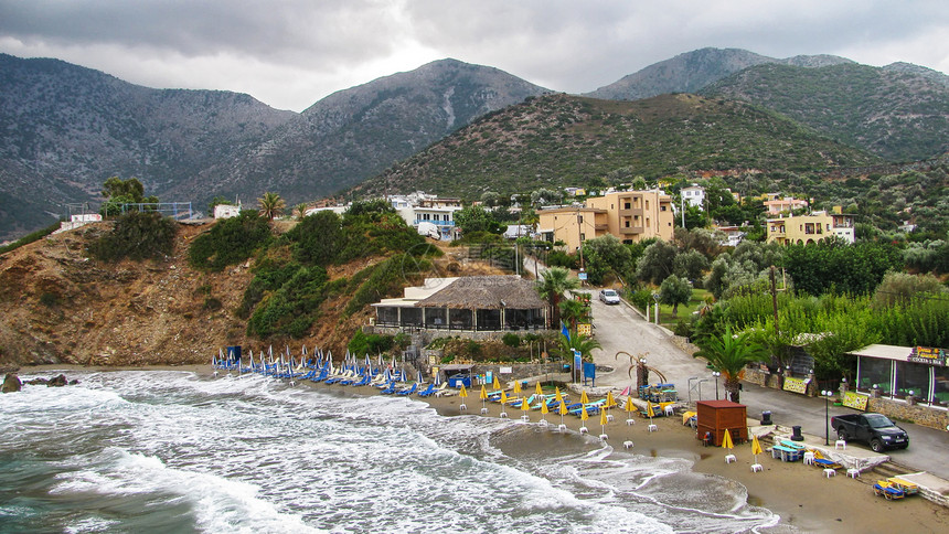 克里特岛bali山村希腊的livad海滩图片