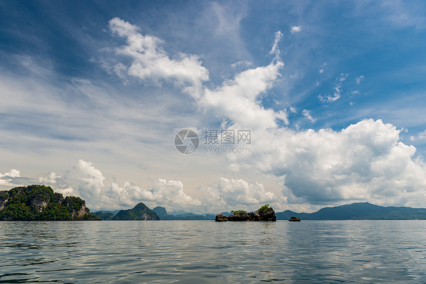 Krabi美丽的海景和地平线上的山区景色泰国图片