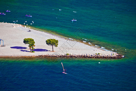 Gard湖滨海沙滩在意大利南部暴流地区托尔伯勒的萨卡河口图片