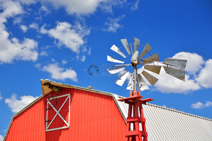 乌亚荷拉霍马的一个农场风车图片
