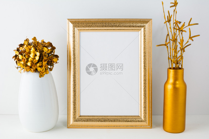 金花瓶模型海报风格化的肖像框架产品设计空框架白图片