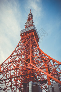红色橙色天空在蓝天空背景的东京塔日本背景