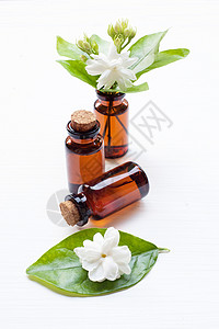 药明康德含茉莉花的基本油白色背景的茉莉花背景