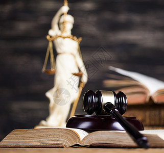 法律概念司雕像举证责任法律主题高清图片