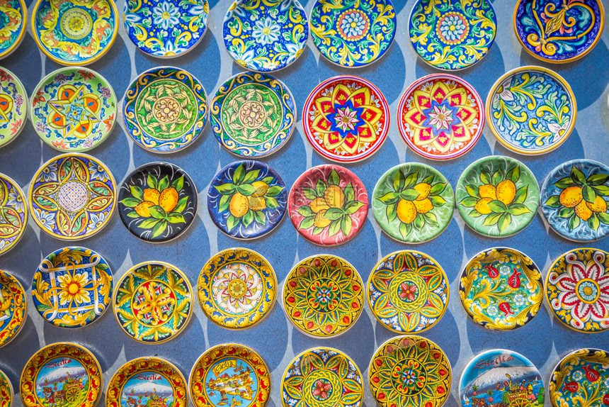 西里岛的冰箱磁铁西里岛的纪念品冰箱磁铁设计多彩可用于背景图片