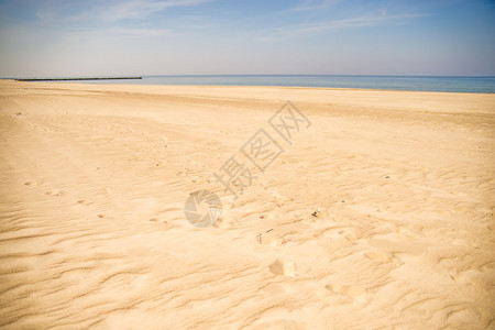 黄海的孤单滩图片