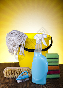 清洁用品和阳光家庭工作丰富多彩的主题图片
