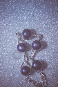 用黑鲜水珍珠做的装饰手镯过滤了图片