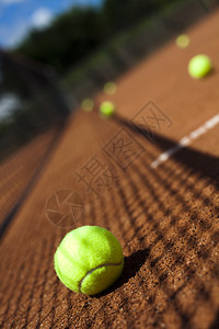 网球和球拍运动概念图片