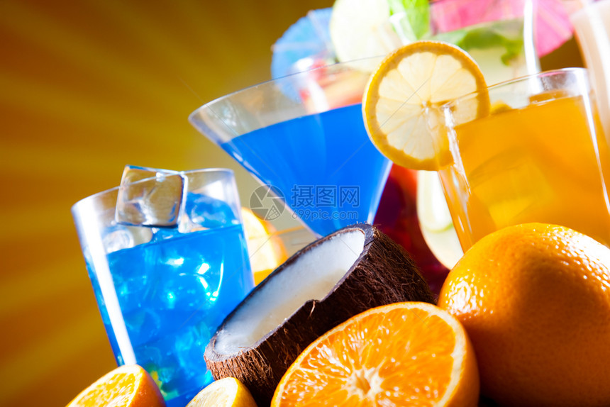 饮酒自然色彩多的音调图片