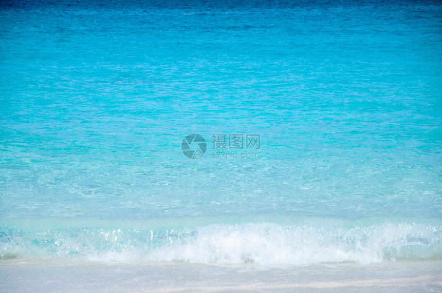 西米兰岛充满活力的Turqoise蓝色和阿曼海水张恩加phuketailnd图片