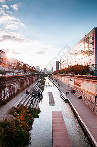 拉欣运河东大门风景高清图片