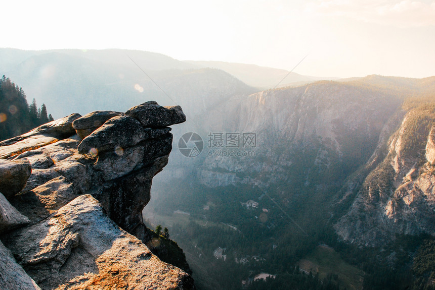 Yosemit公园的Yousemit河谷冰川点图片