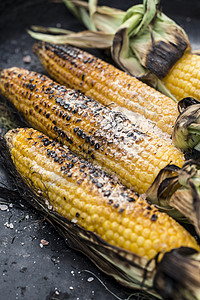 烤玉米的作料背景图片