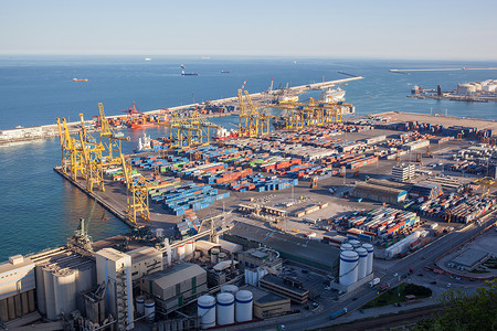 最忙的从鸟的视野看工业港巴塞罗纳从鸟的眼光看工业港背景