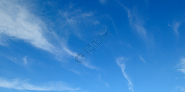 蓝色天空的云层宽广相片图片