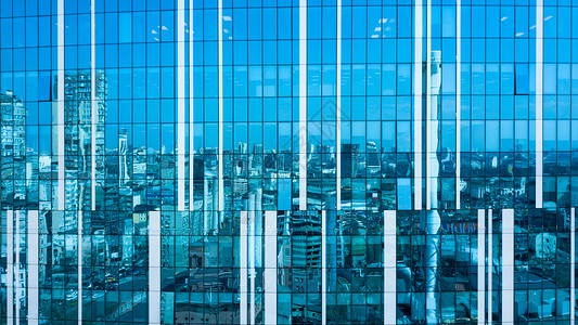 现代城市未来建筑的玻璃反射图片